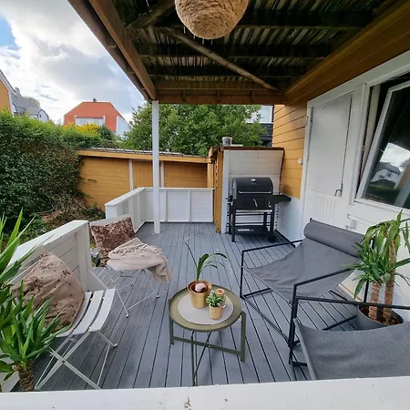 Spacious And With A Private Garden, Free Parking And Ev Recharging * 스타방에르